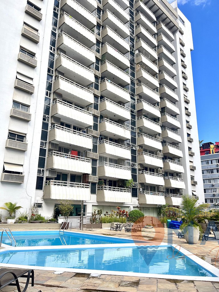 Apart-hotel com Piscina em Copacabana | BR 370/611