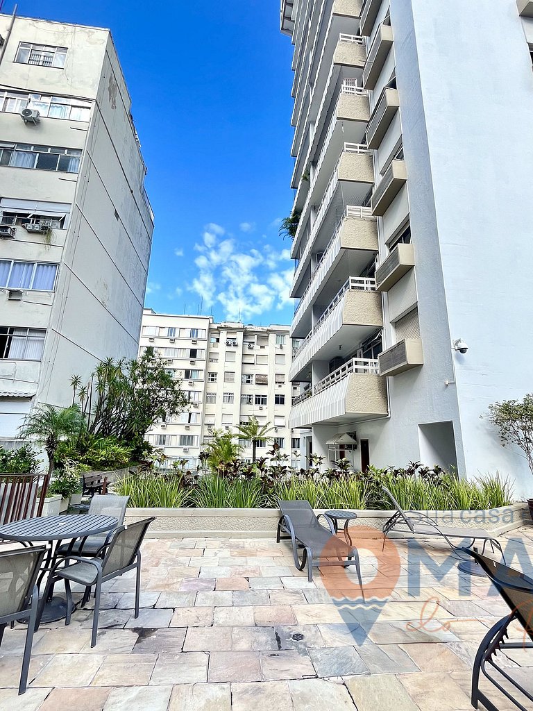 Aparthotel with Pool in Copacabana | BR 370/611