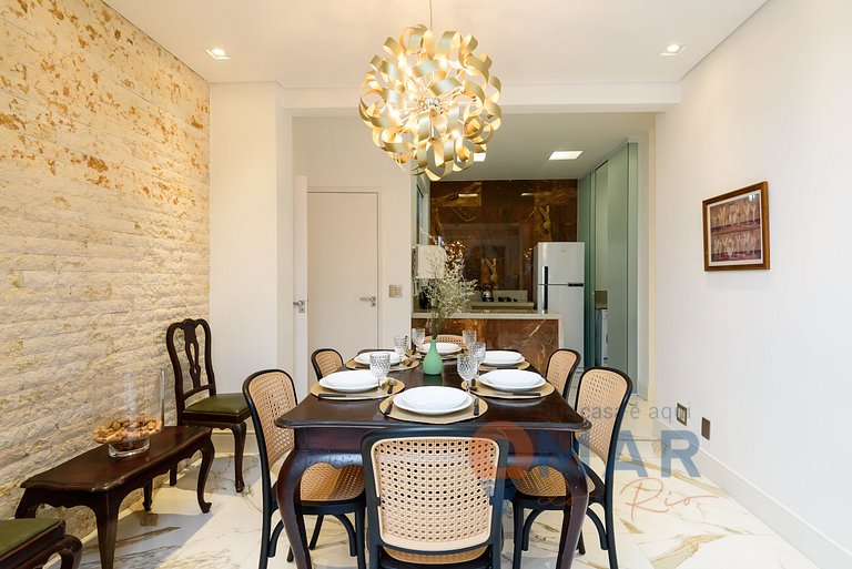 3BDRs, Balcony and Bathtub 8Min from the Beach|AP