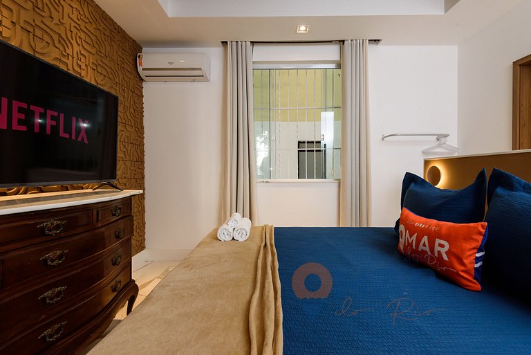 3BDRs, Balcony and Bathtub 8Min from the Beach|AP