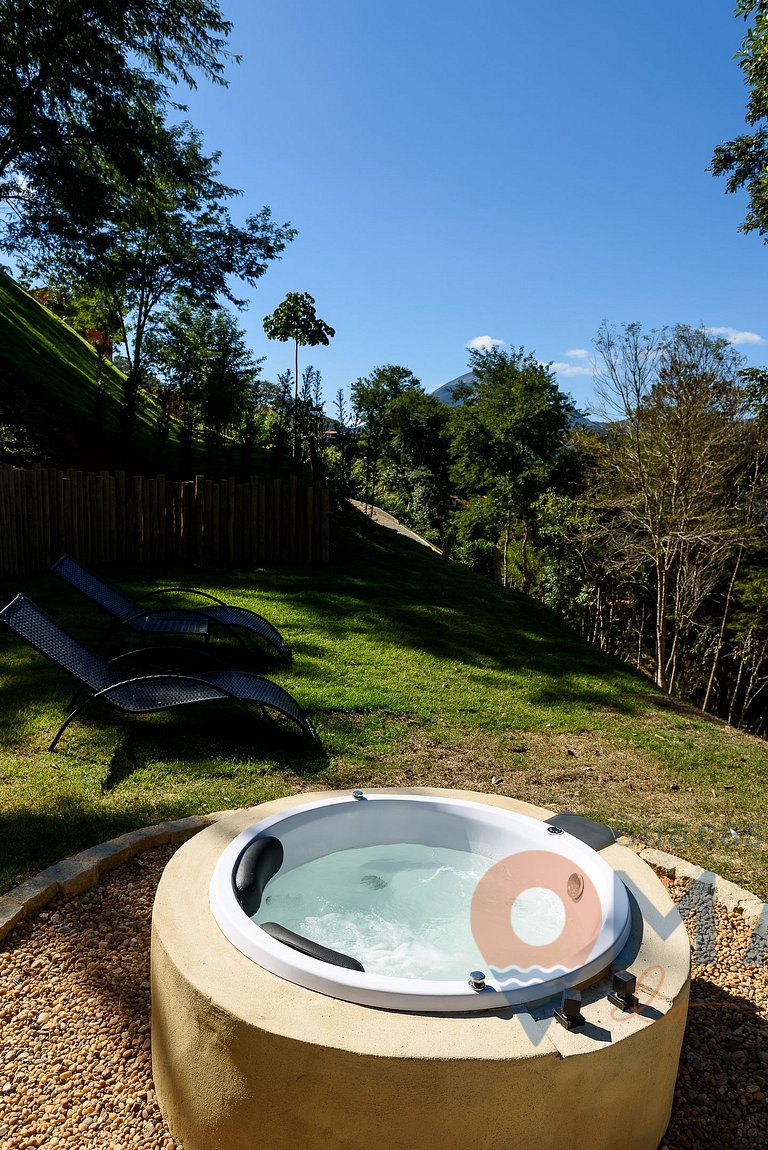 Romantic Cabin with Hot Tub | Canto da Serra 43B
