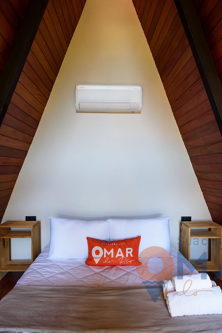 Romantic Cabin with Hot Tub | Canto da Serra 43B