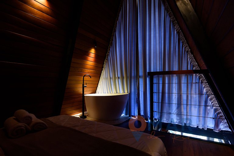 Romantic Cabin with Hot Tub | Canto da Serra 43B