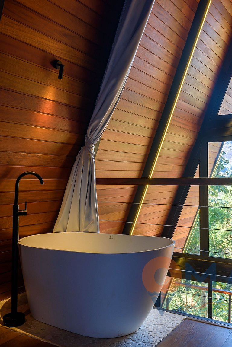 Romantic Cabin with Hot Tub | Canto da Serra 43B