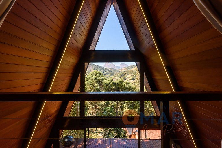 Romantic Cabin with Hot Tub | Canto da Serra 43B
