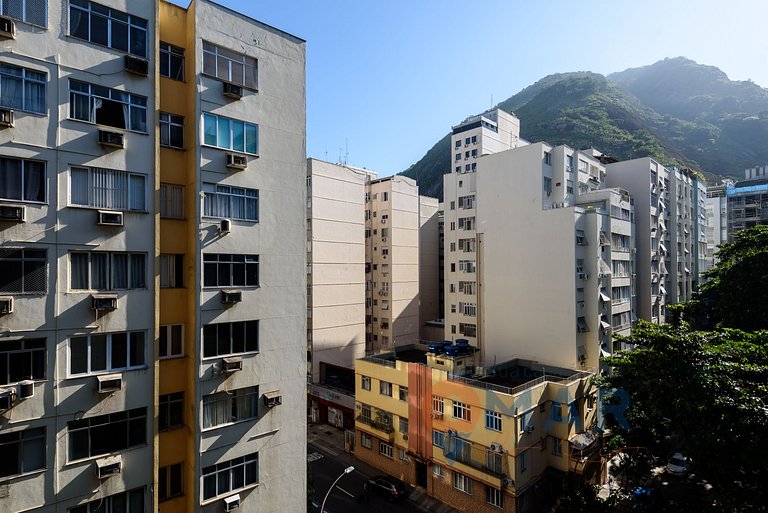 1 Quarto a 500m da Praia de Copacabana | RC 44/703