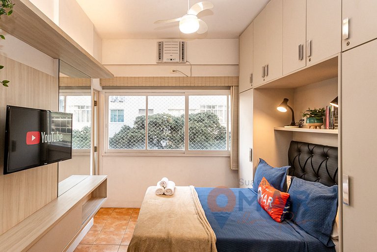 Studio 4 Minutes from Copacabana Beach | PF 78/602