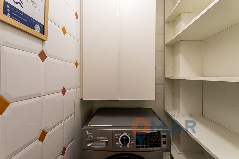 Studio 4 Minutes from Copacabana Beach | PF 78/602