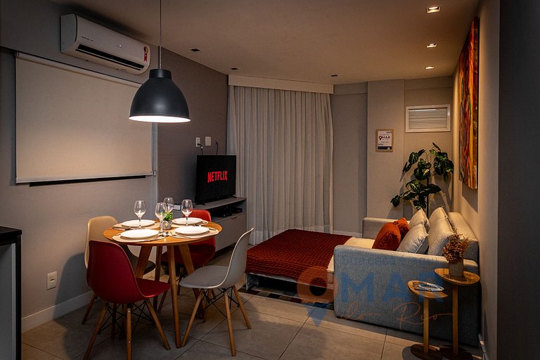 Quarto e Sala com Varanda em Copacabana|MRU 05/703