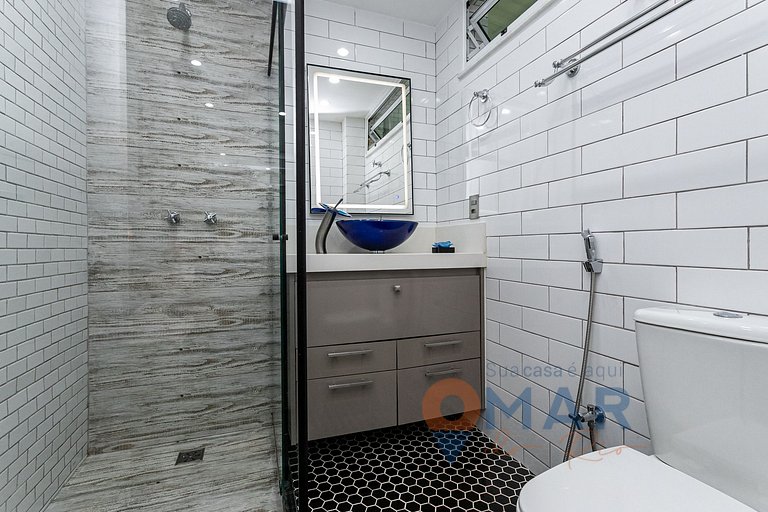 Sophisticated 3BDR 2 Min from the Beach|AS 130/502