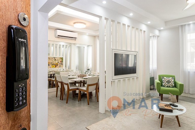 Sophisticated 3BDR 2 Min from the Beach|AS 130/502