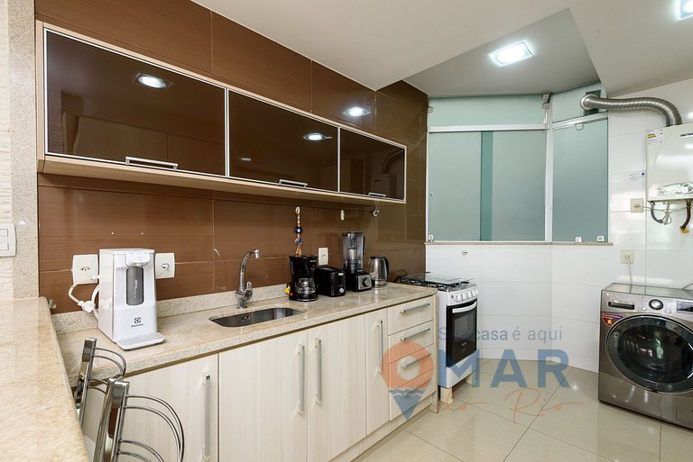 2BDRS 5 Min from the Copacabana Beach | BL 125/604