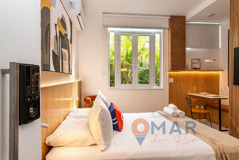 Modern Studio 5 Minutes from the Beach | FS 88/218