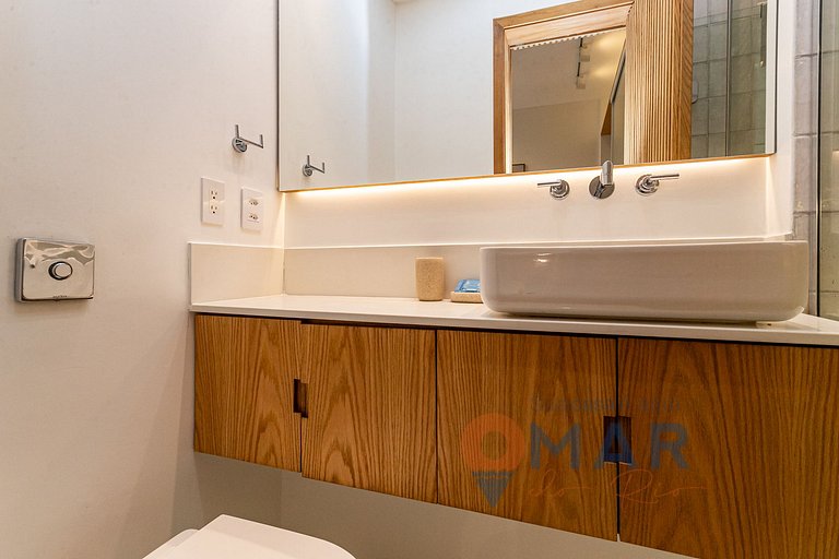 Modern Studio 5 Minutes from the Beach | FS 88/218