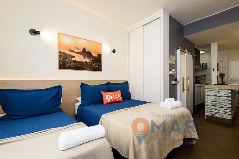 Studio 6 Min from Copacabana Beach | BR 502/420