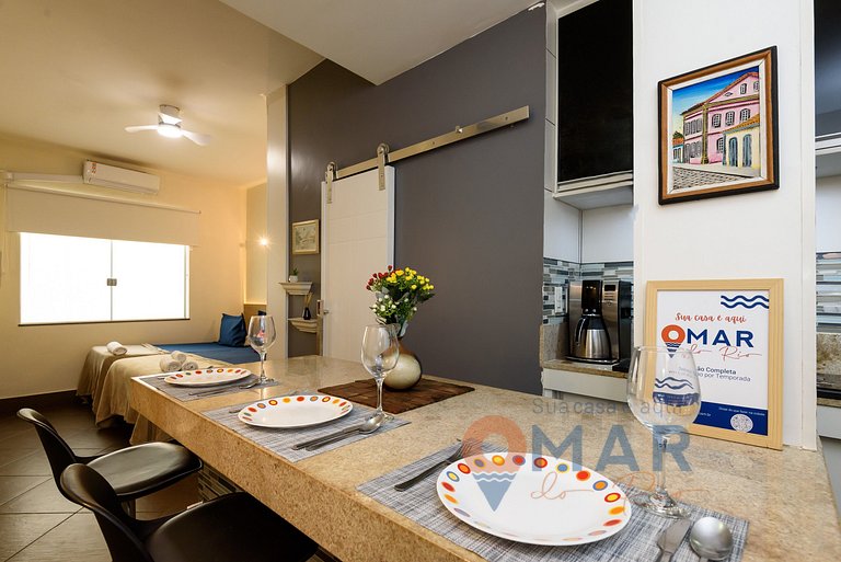 Studio 6 Min from Copacabana Beach | BR 502/420