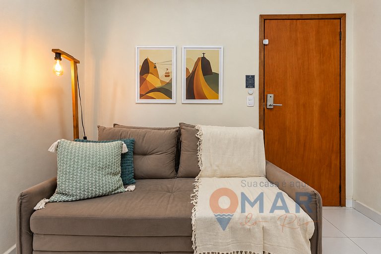 Apt Near Beach with Sea View | PJ 135/708